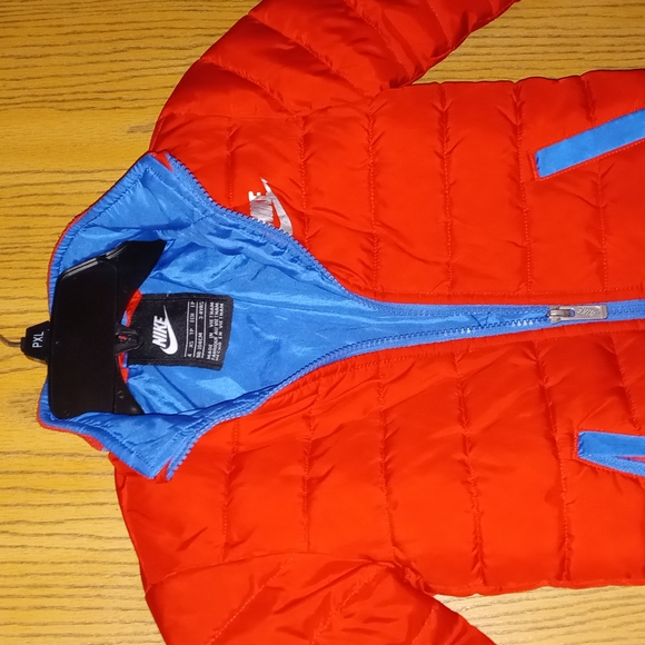ReD/Blue "NIKE" Puffer jacket SIZE: XS kids @**SEE PICS** LIKE 🆕 *NO HOOD* - Picture 2 of 8